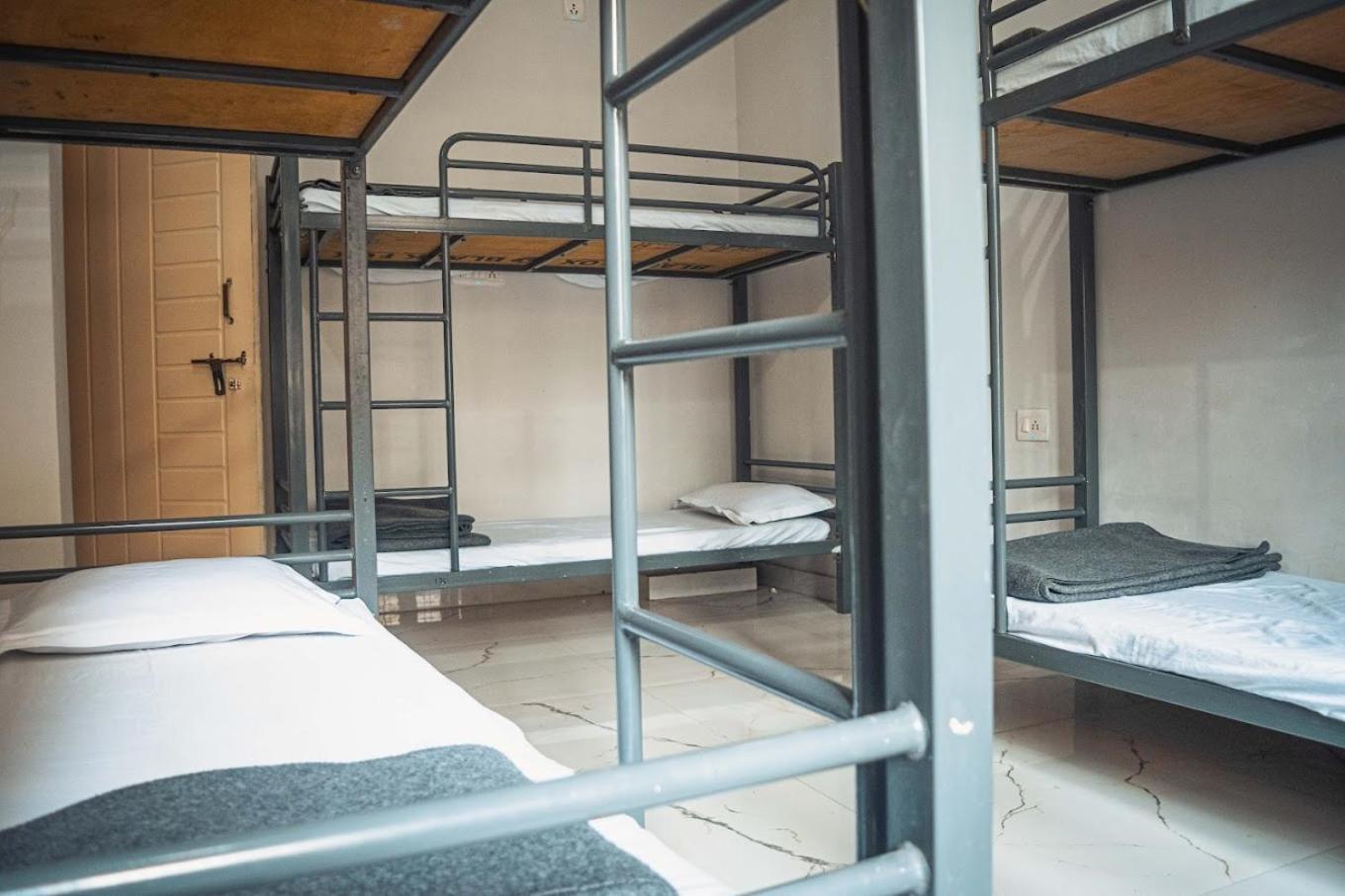 Olt Hostel Rishikesh Bagian luar foto